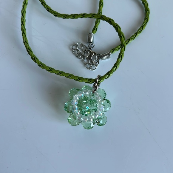 (3 for $12) Beaded Pendant Necklace 💚 - Picture 4 of 5